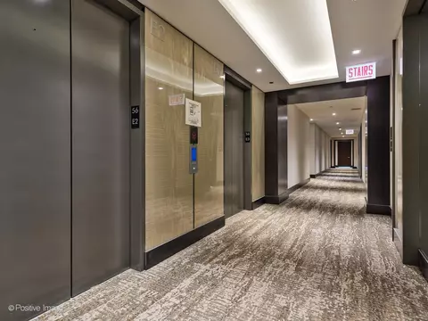 363 E Wacker Dr #2704, Chicago, IL 60601 photo 4