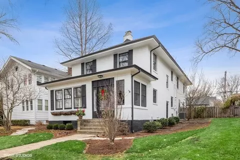 42 S Thurlow St, Hinsdale, IL 60521