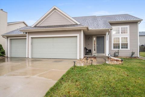 2999 Blue Heron Rd, Normal, IL 61761 photo 1