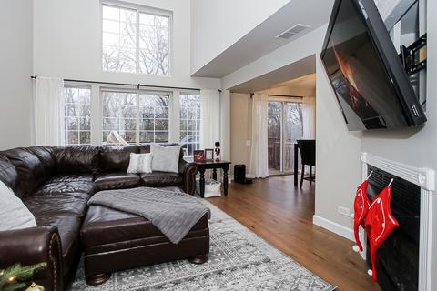 1287 Summersweet Ln, Bartlett, IL 60103 photo 3