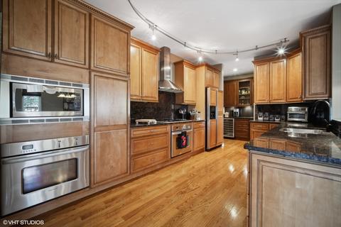 4211 Linden Tree Ln, Glenview, IL 60026 photo 8