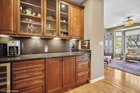 4211 Linden Tree Ln, Glenview, IL 60026 photo 5