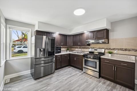 1440 N Lee Blvd, Berkeley, IL 60163 photo 3