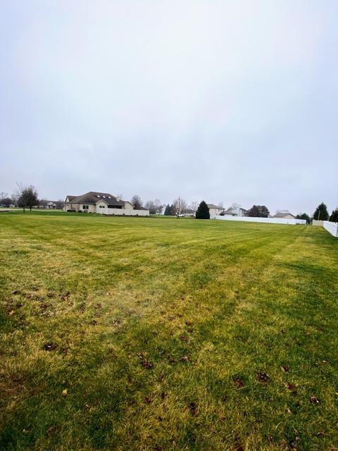 2360 Fox Run Dr, Kankakee, IL 60901 photo 1