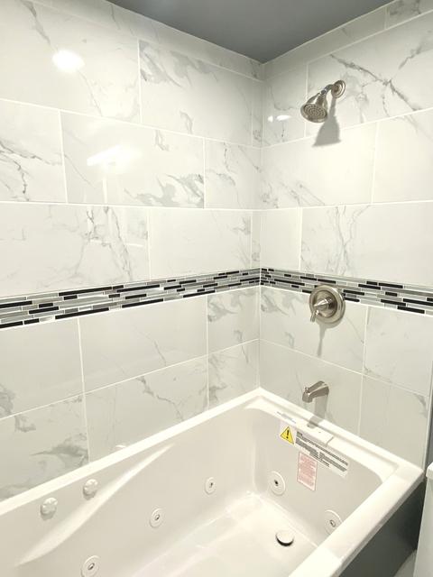 Undisclosed, Chicago, IL 60643 photo 12