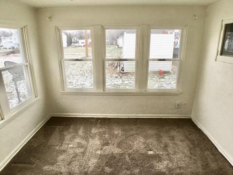 211 E North St, Dwight, IL 60420 photo 5