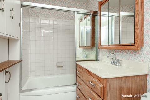 1202 S Sumner St, Wheaton, IL 60189 photo 10