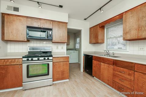 1202 S Sumner St, Wheaton, IL 60189 photo 3