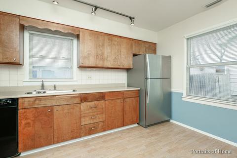 1202 S Sumner St, Wheaton, IL 60189 photo 4