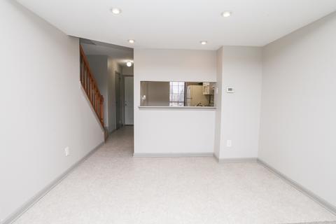 700 N Adelaide St #38, Normal, IL 61761 photo 8