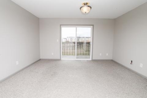 700 N Adelaide St #38, Normal, IL 61761 photo 6