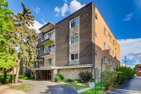5215 Galitz St #1A, Skokie, IL 60077