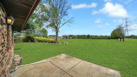 2019 185th St, Lansing, IL 60438 photo 2