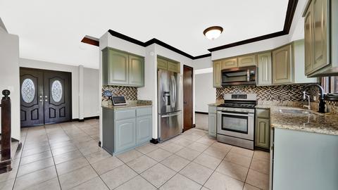 2019 185th St, Lansing, IL 60438 photo 3
