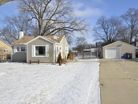 1316 5th St, Aurora, IL 60505 photo 2
