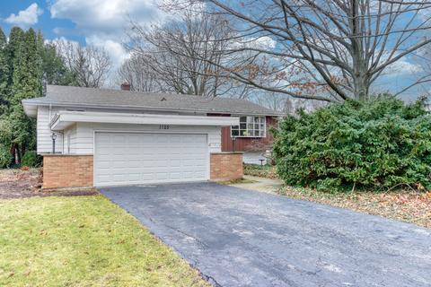 1105 Modaff Rd, Naperville, IL 60540 photo 2