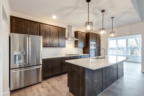 2105 Truman Trl, Mchenry, IL 60051 photo 2