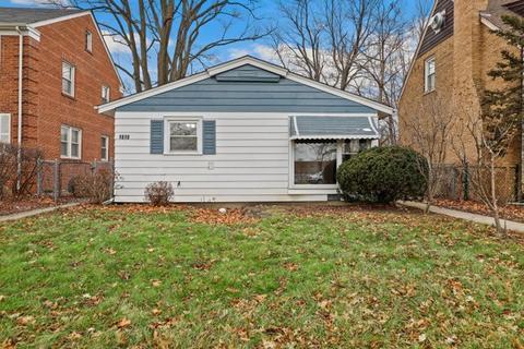 1610 Pitner Ave, Evanston, IL 60201 photo 1