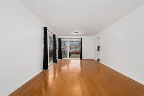 1610 Pitner Ave, Evanston, IL 60201 photo 4