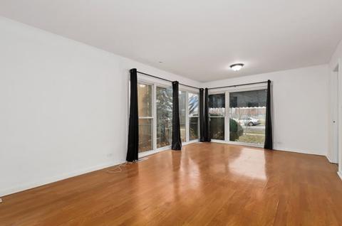1610 Pitner Ave, Evanston, IL 60201 photo 2