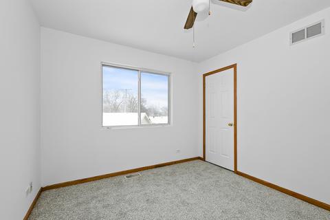 6823 S Roberts Rd, Bridgeview, IL 60455 photo 9