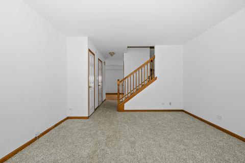 6823 S Roberts Rd, Bridgeview, IL 60455 photo 2