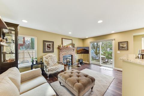 455 Hadley Ct, Bartlett, IL 60103 photo 7
