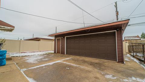 11645 S Ewing Ave, Chicago, IL 60617 photo 24