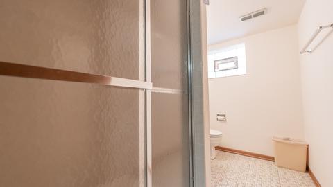 11645 S Ewing Ave, Chicago, IL 60617 photo 14