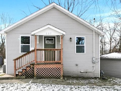 237 Simms St, Aurora, IL 60505 photo 1
