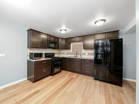 237 Simms St, Aurora, IL 60505 photo 9
