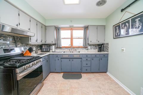 3122 W Main Ave, Kankakee, IL 60901 photo 5