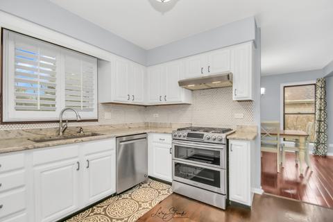 1310 Saddlebrook Rd, Bartlett, IL 60103 photo 8