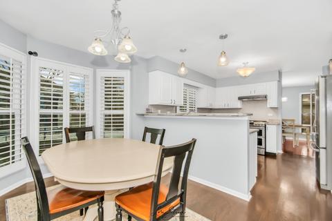 1310 Saddlebrook Rd, Bartlett, IL 60103 photo 10