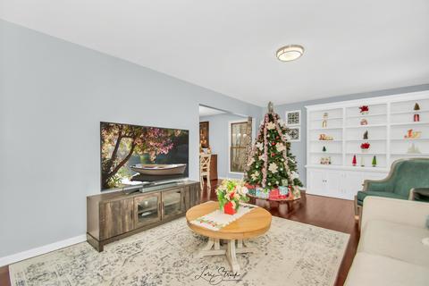 1310 Saddlebrook Rd, Bartlett, IL 60103 photo 4