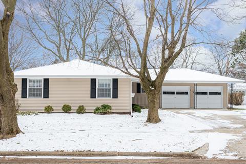 110 E Milner Ave, Dekalb, IL 60115 photo 2