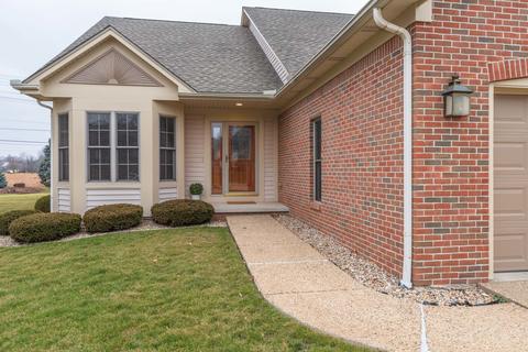 6 Alder Ct, Bloomington, IL 61704 photo 2