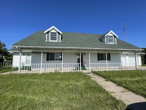 20605 425 East St, Sheffield, IL 61361