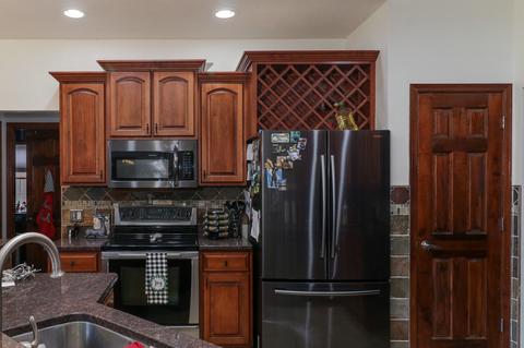938 Kickapoo Dr, Danvers, IL 61732 photo 16