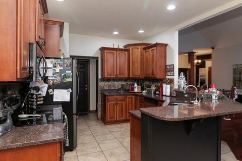 938 Kickapoo Dr, Danvers, IL 61732 photo 14
