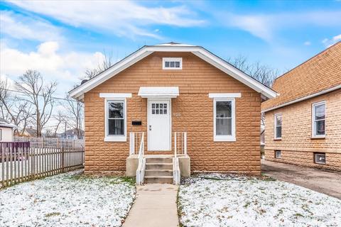 926 Saint John St, Elgin, IL 60120 photo 1