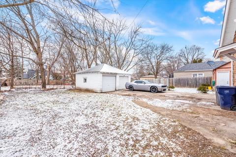 926 Saint John St, Elgin, IL 60120 photo 22