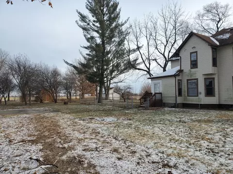 491 N 9th St, Sheldon, IL 60966 photo 5