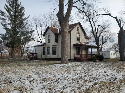 491 N 9th St, Sheldon, IL 60966 photo 4