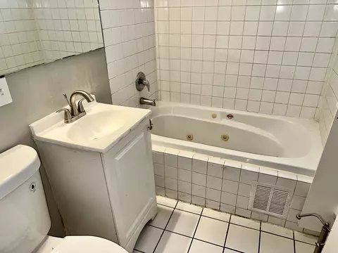 1430 E 69th St #1S, Chicago, IL 60637 photo 6