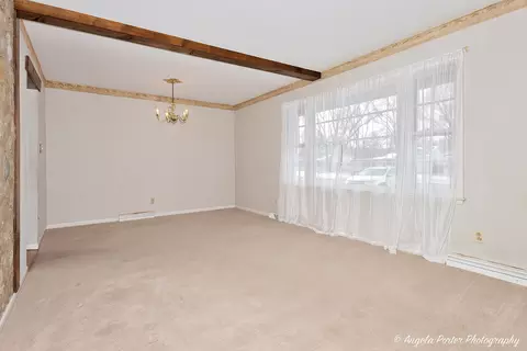 1714 Meadow Ln, Mchenry, IL 60050 photo 3