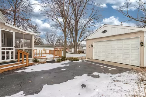 1714 Meadow Ln, Mchenry, IL 60050 photo 22