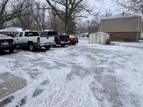 902 Railroad Ave, Normal, IL 61761 photo 3