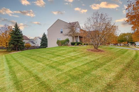219 Edgewater Dr, Bartlett, IL 60103 photo 35