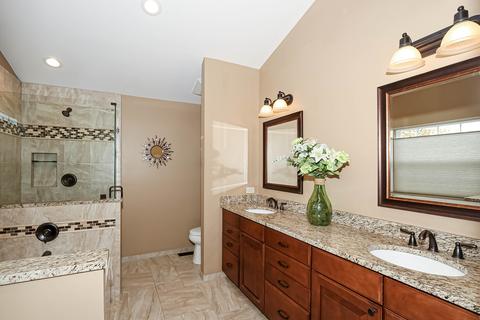 219 Edgewater Dr, Bartlett, IL 60103 photo 22